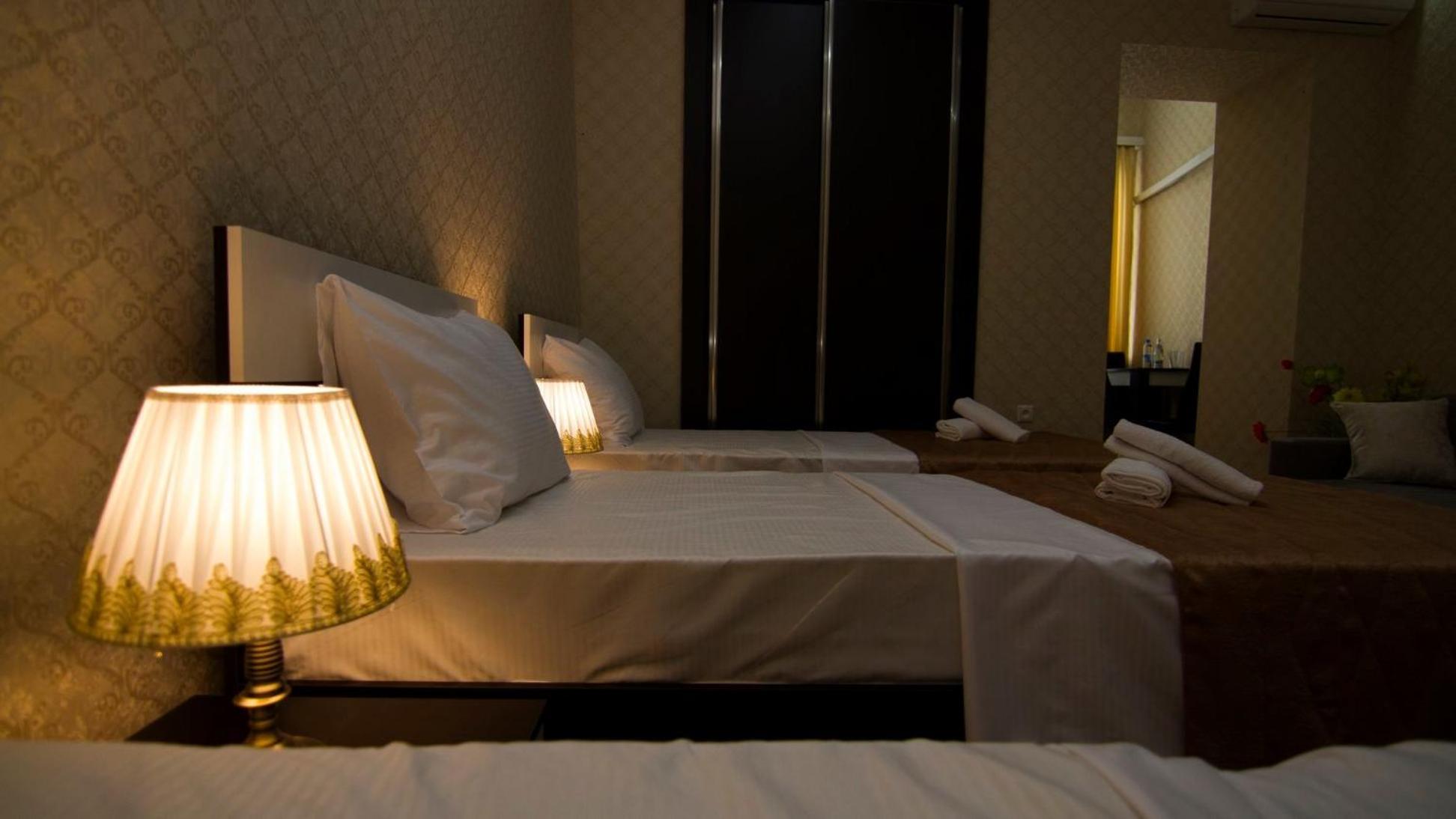 טביליסי Hotel Care Inn מראה חיצוני תמונה