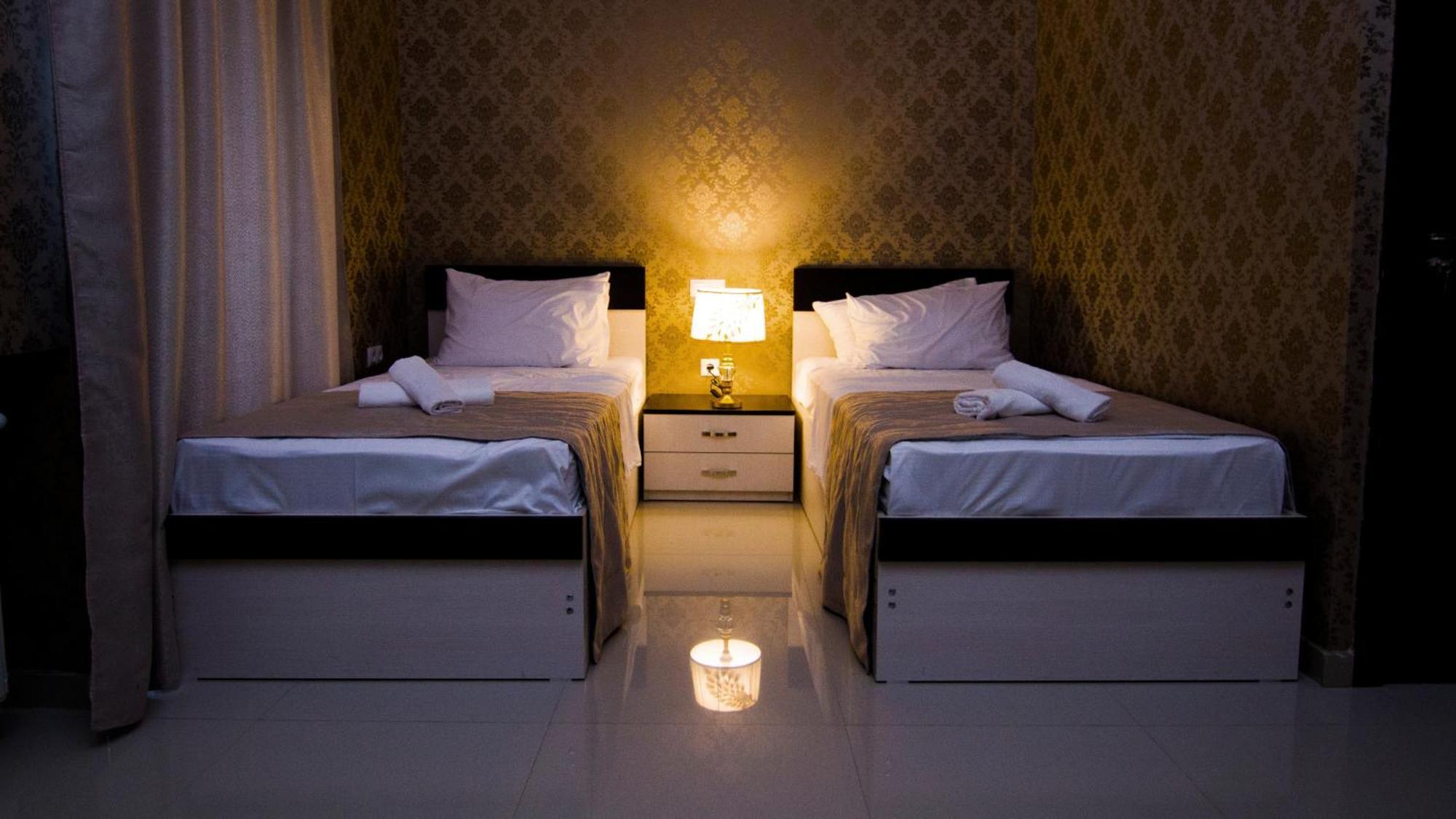 טביליסי Hotel Care Inn מראה חיצוני תמונה