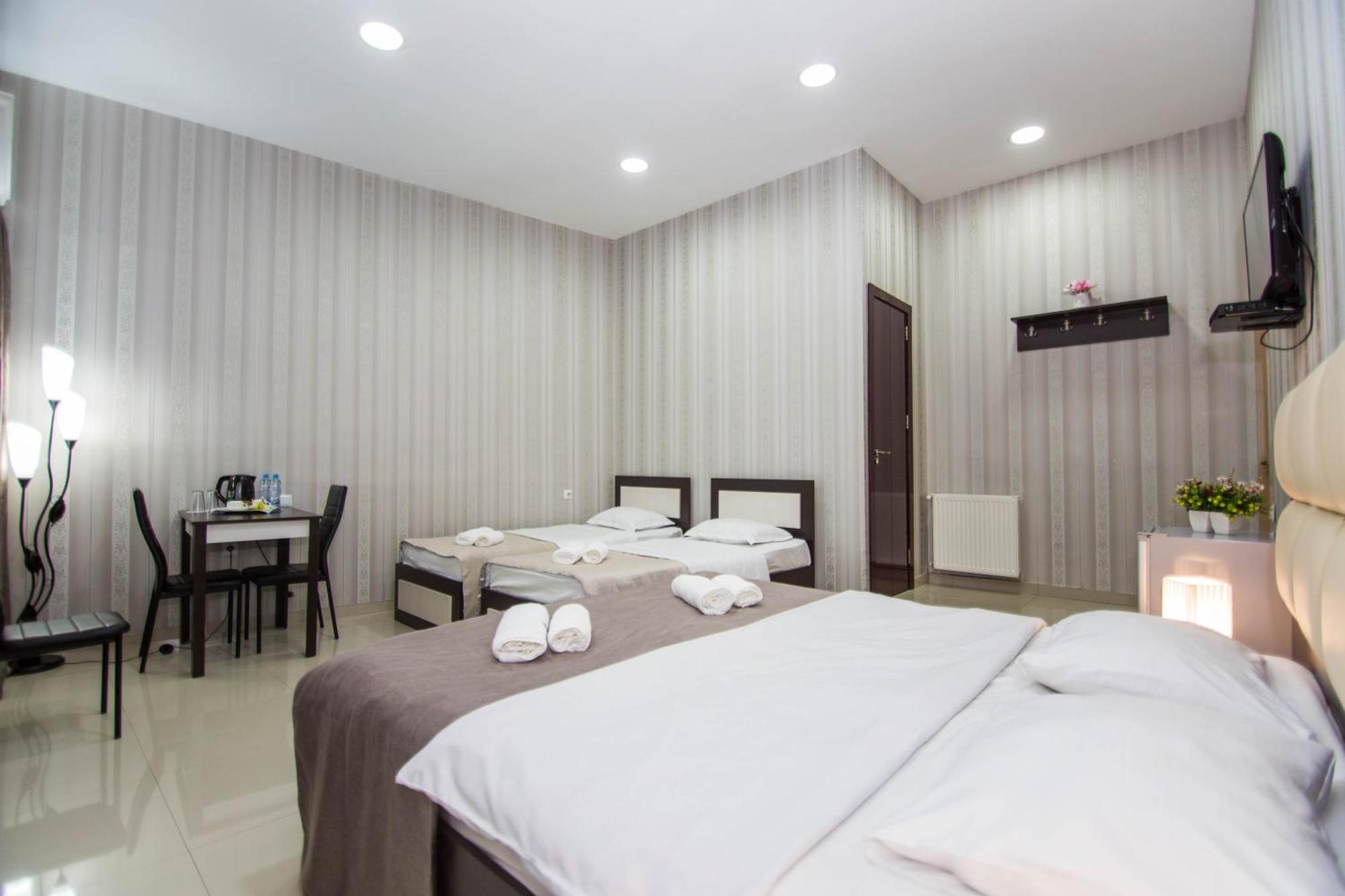 טביליסי Hotel Care Inn מראה חיצוני תמונה
