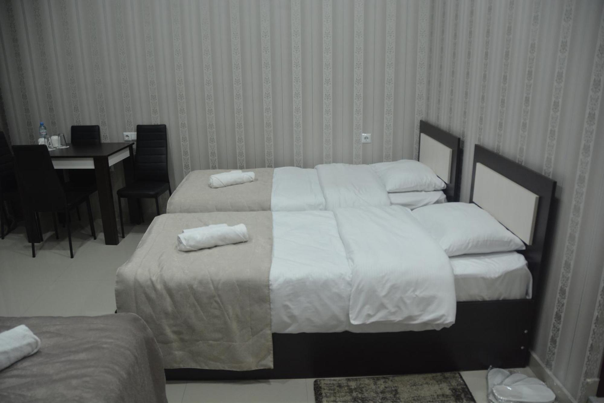 טביליסי Hotel Care Inn מראה חיצוני תמונה